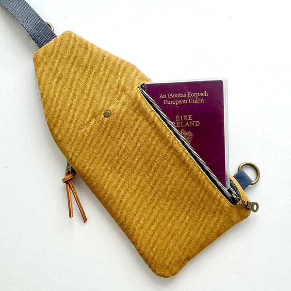 Class, Easy Sling Bag, June 26
