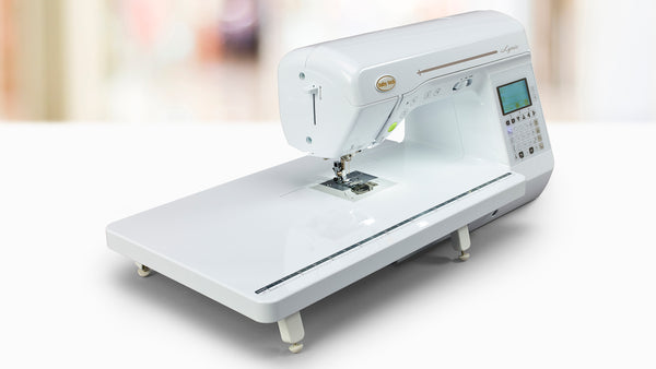 Sewing Machine, Baby lock Lyric Sewing and Quilting Machine BLMLR